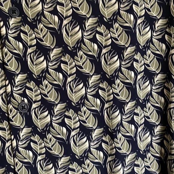 Toscano linen leaf print button down - Picture 3 of 3